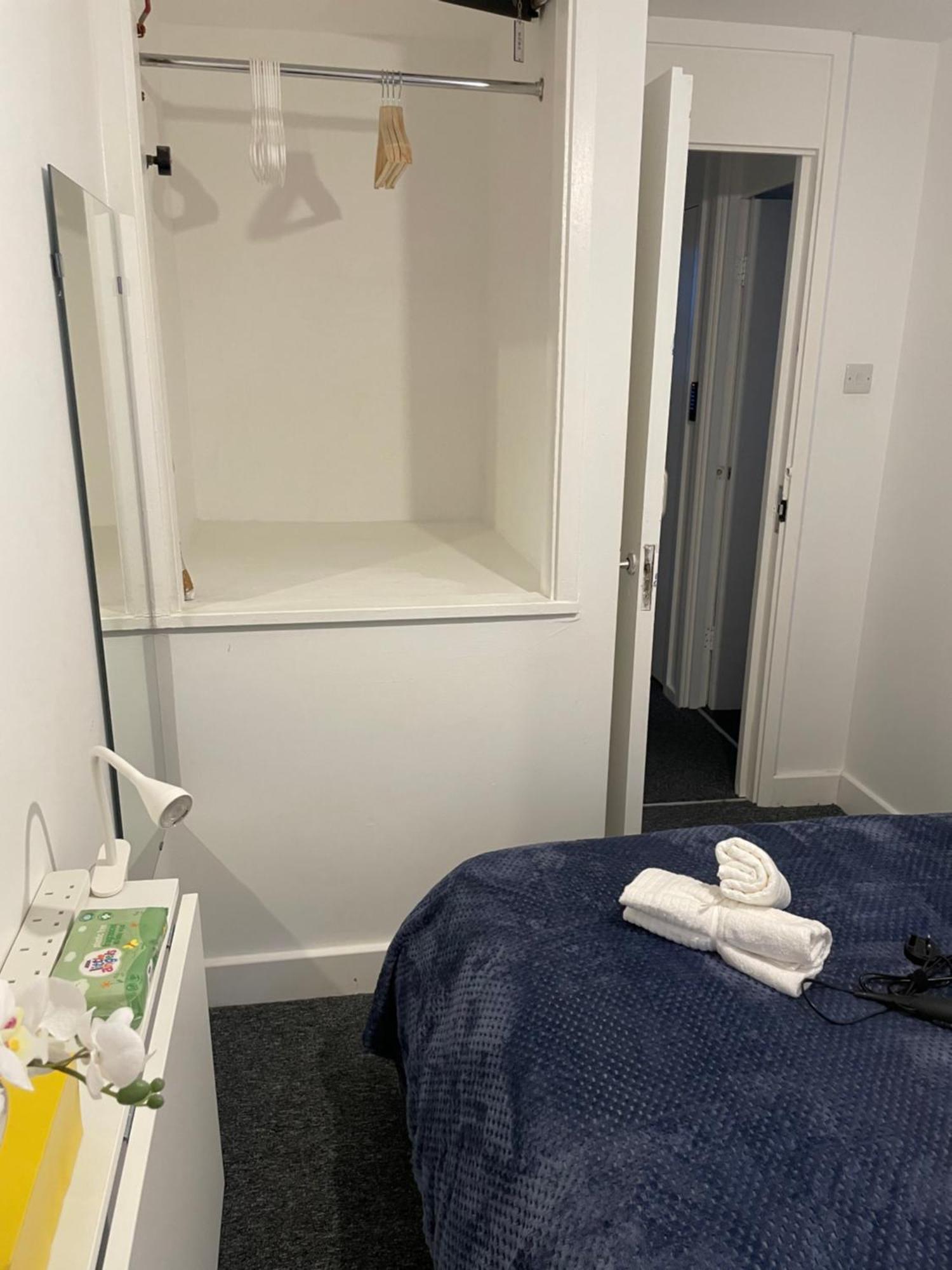 Lovely Double Rooms In Euston & Square London Exterior photo